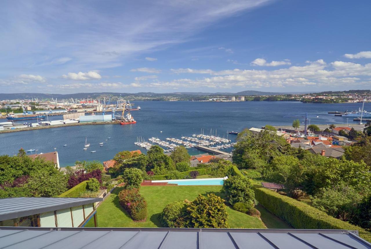 Apartamento Con Piscina Y Excelentes Vistas Ferrol Exteriör bild